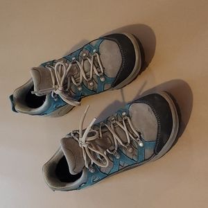 Woman's Size 10 LL Bean Hiking Shoe